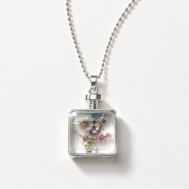 „Secret Garden“ · Blütenkette im Glas