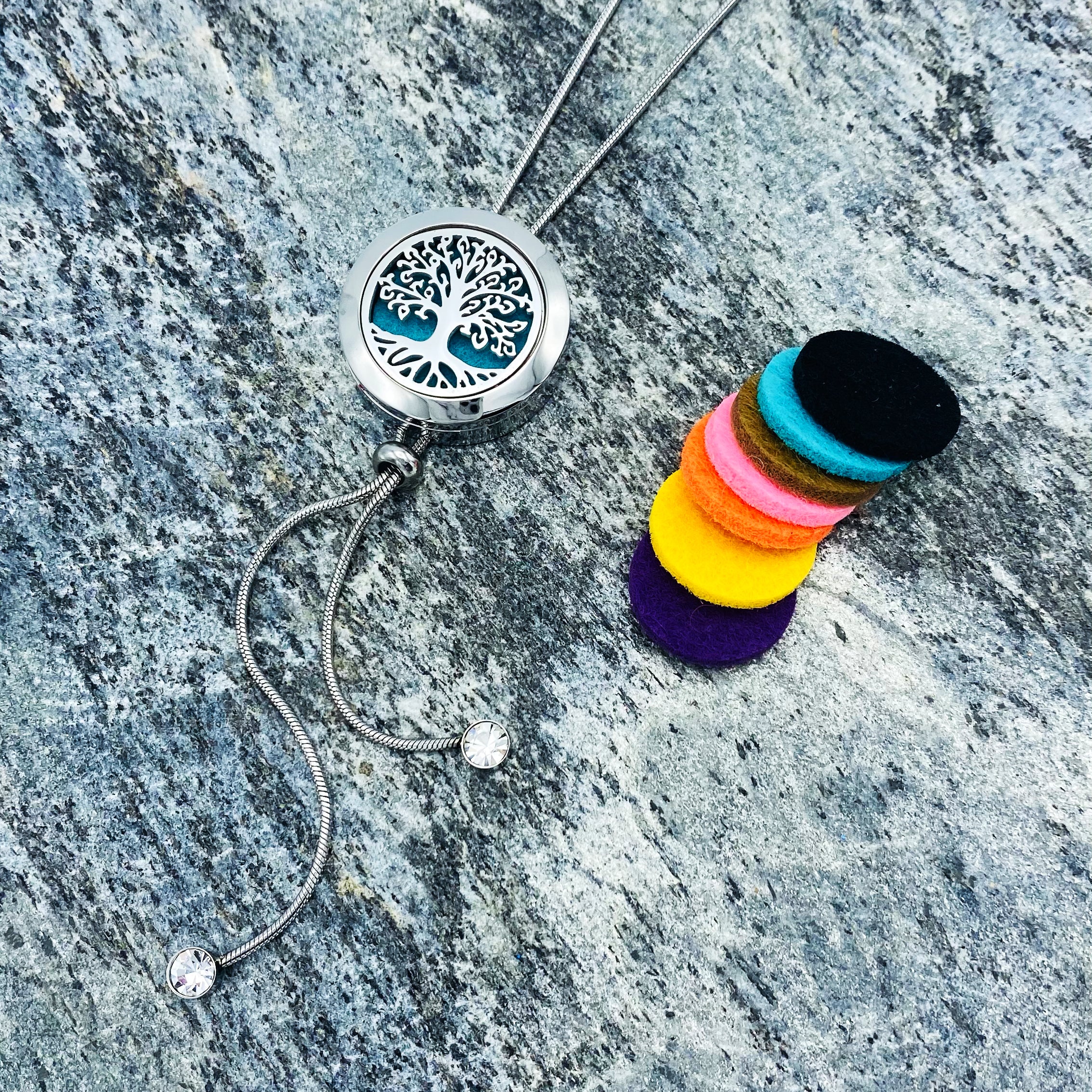 Diffuser-Kette „Baum des Lebens“ silber