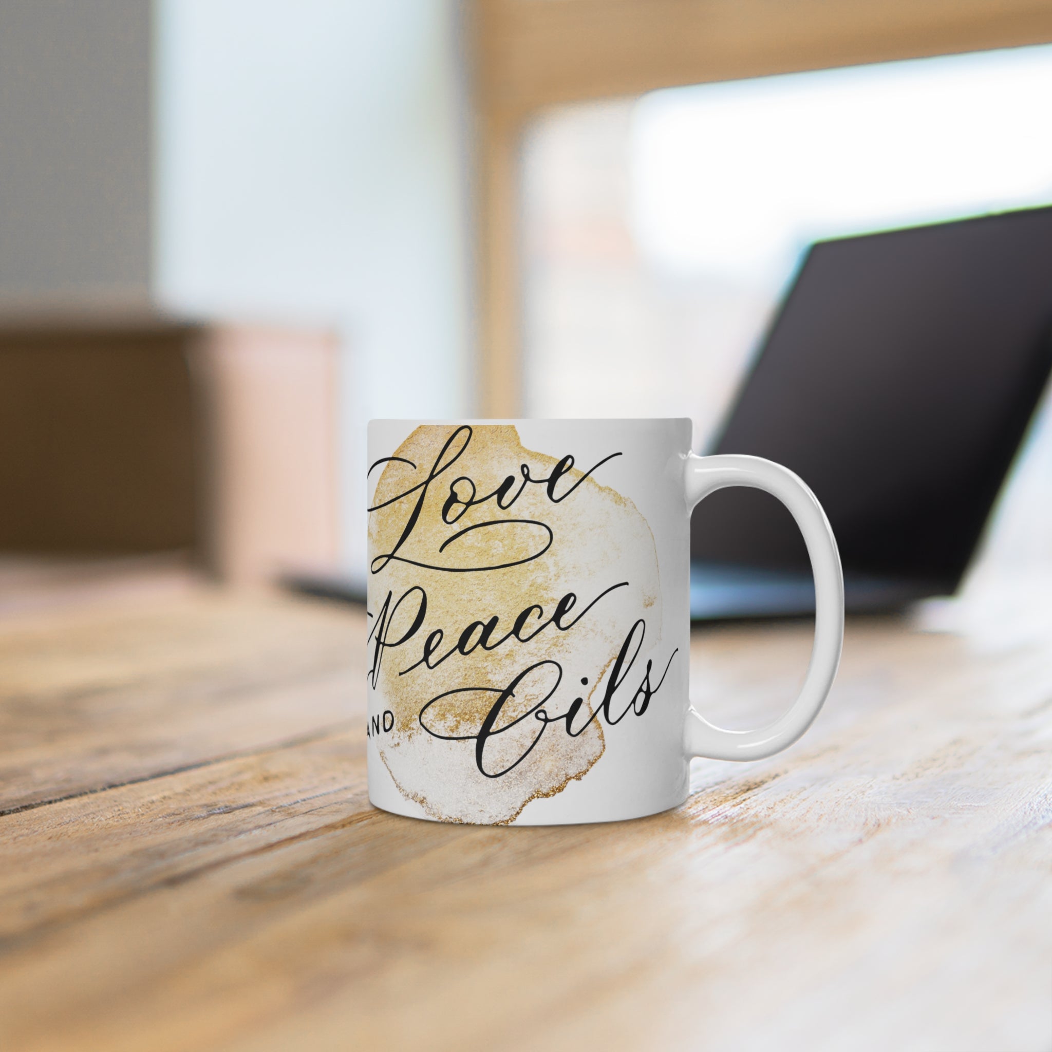 Keramiktasse "Love, Peace & Oils"