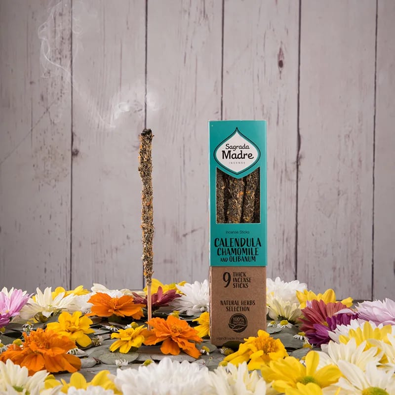 Kräuter-Räucherwerk · Kamille, Calendula & Olibanum
