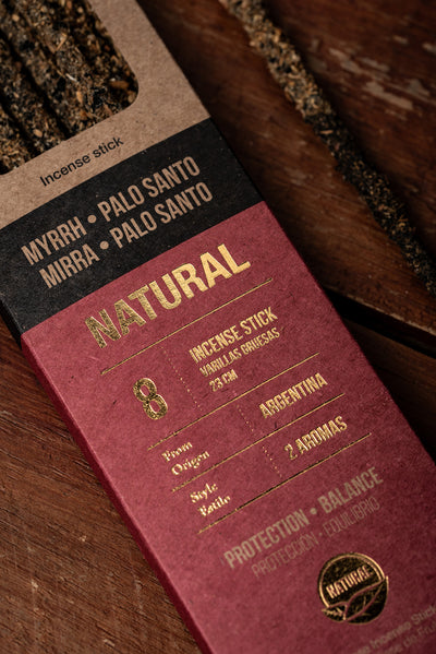 Natürliches Räucherwerk im Doppelaroma · Myrrhe & Palo Santo